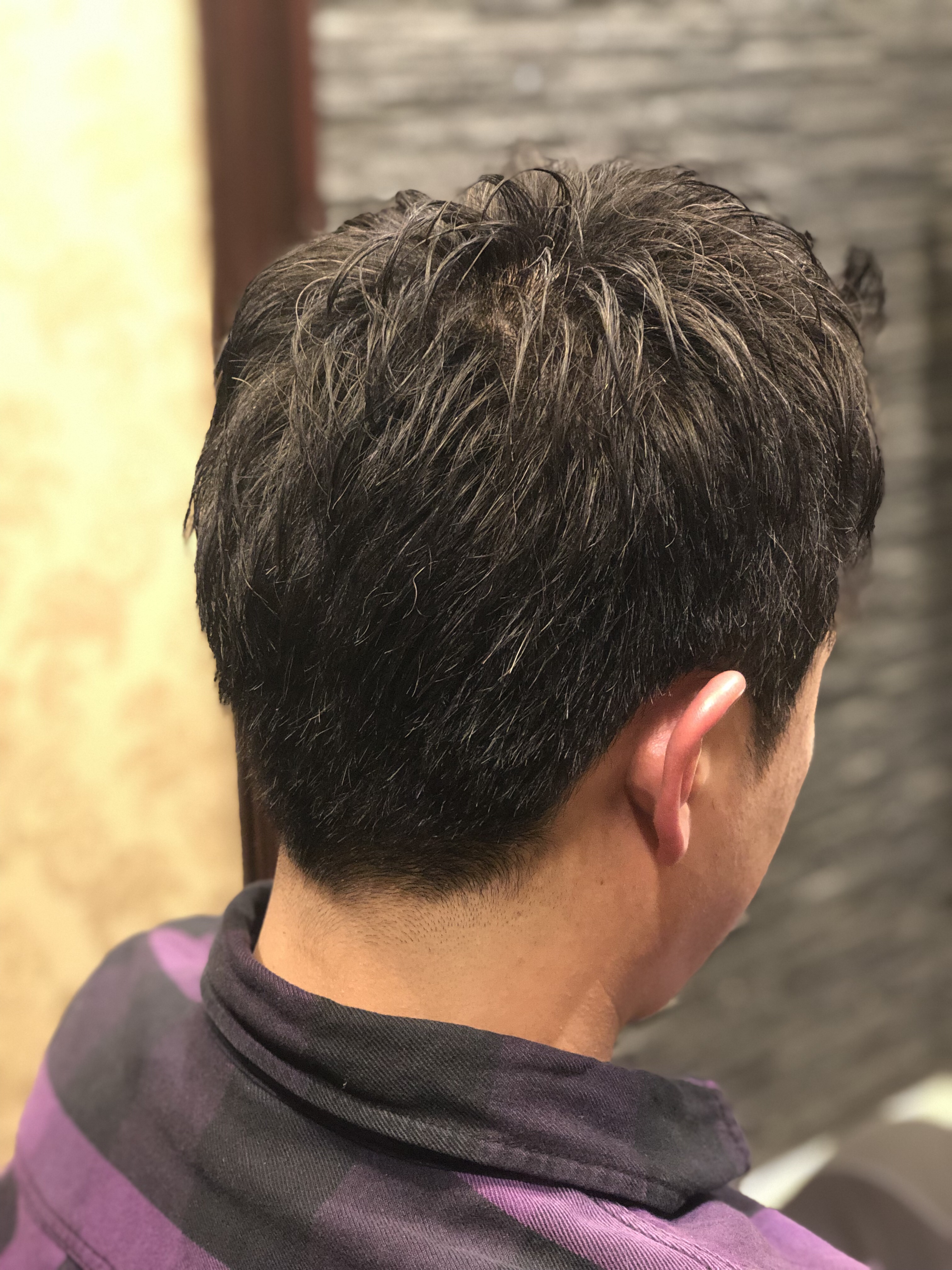 白髪ぼかし ってどうなるの 白髪がきになる方必見 ブログ 赤坂店 高級理容室 床屋 ヘアサロン Premium Barber プレミアムバーバー
